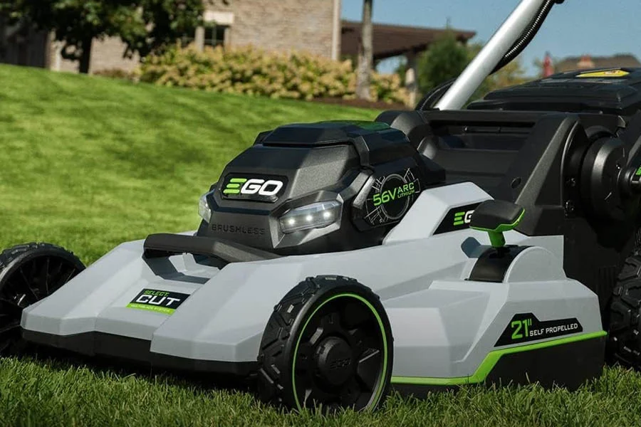 self propelled battery powered lawn mower